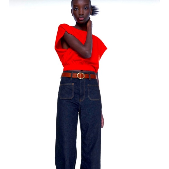 Zara Tops - Zara elastic hem top red size M soft